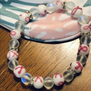 🎀❤️ Beautiful Handmade Breast Cancer Awareness Ribbon Glass snd stone bracelet